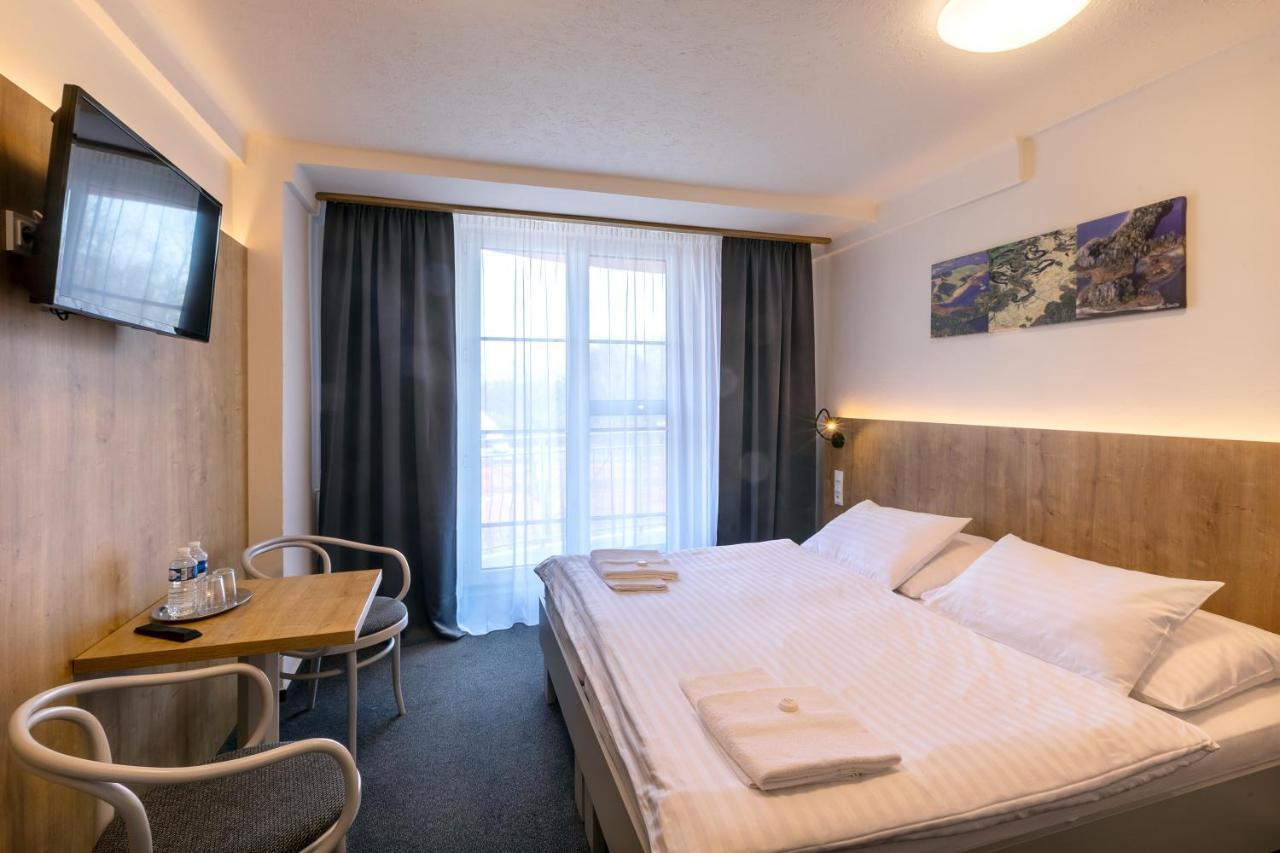 Hotel Svet Тршебонь Экстерьер фото